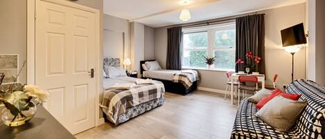 스튜디오 | 저자극성 침구, 책상, 무료 WiFi, 침대 시트