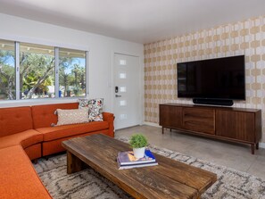 Smart-TV, Tischtennisplatte