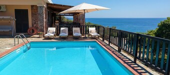 ClickSardegna villa Alghero con spettacolare vista mare e piscina uso esclusivo