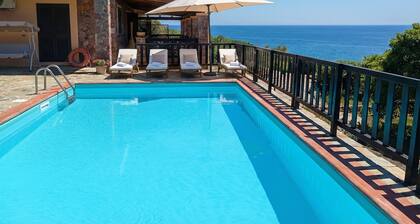 ClickSardegna Alghero Villa Barranch with stunning sea view and pool with A/C