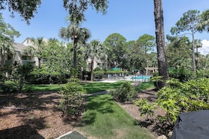 Property grounds - 2 Bed 2 and one half Bath 34 Coligny Villa Near Beach & Plaza (Hilton Head Island)