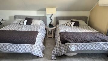 4 bedrooms, iron/ironing board, free WiFi, bed sheets