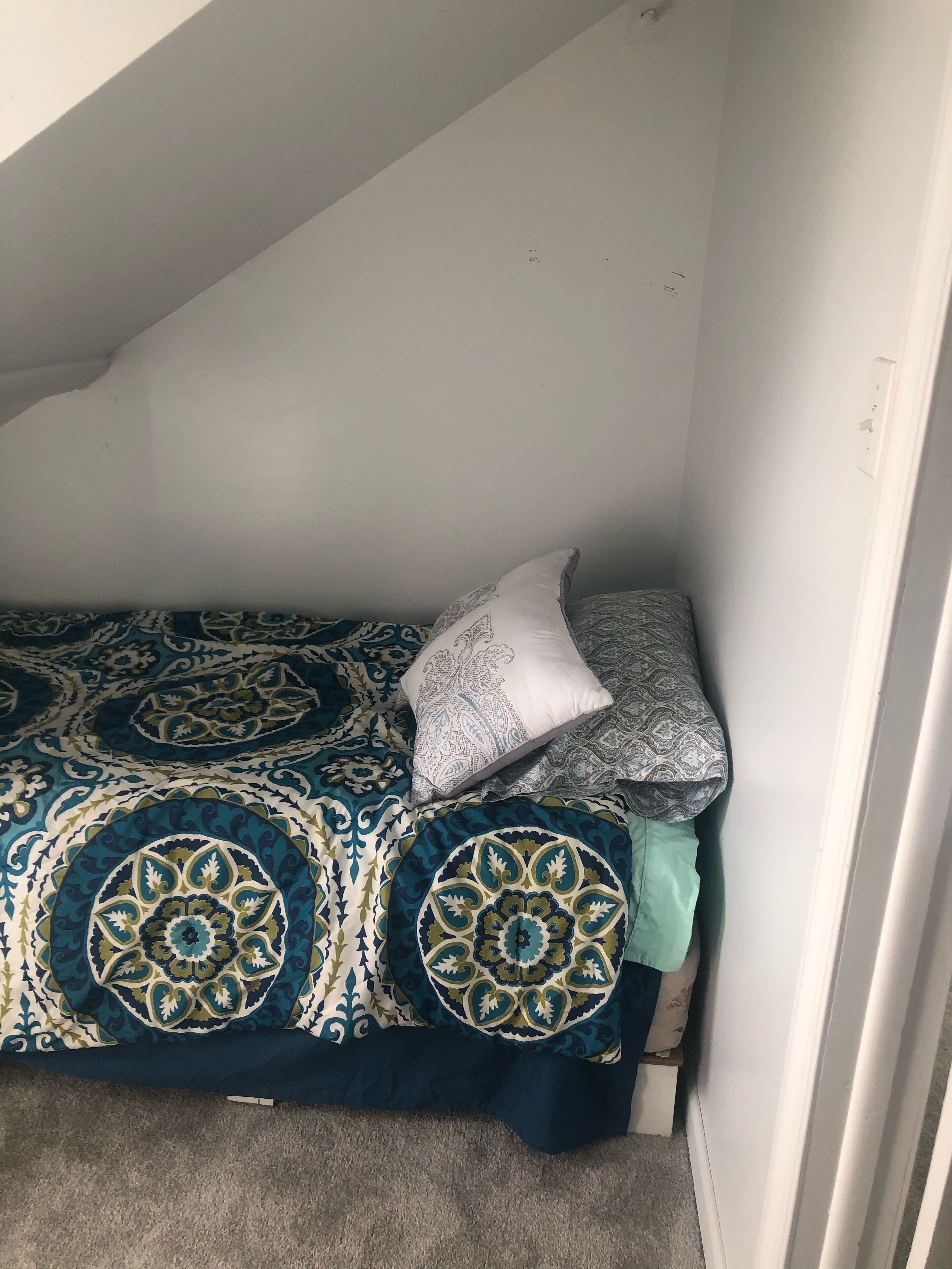 4 habitaciones, tabla de planchar con plancha y wifi gratis 