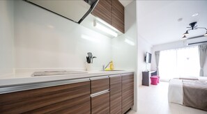 City Studio (Apartment) | Private kitchen