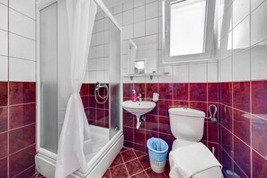 Departamento | Baño | Regadera, amenidades de baño gratuitas, secadora de cabello, toallas
