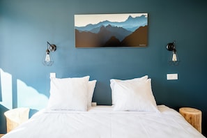 Habitación Confort con 1 cama doble o 2 individuales, vistas a la montaña | Wifi gratis y ropa de cama