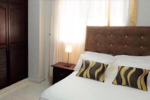 2 soverom, strykejern/-brett, wi-fi og sengetøy