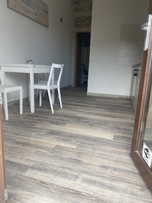 Dining - Two-room air-conditioned 85 meters from the beach between Cagliari and Villasimus (Quartu Sant'Elena)