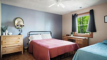 3 soverom, skrivebord, strykejern/-brett og wi-fi