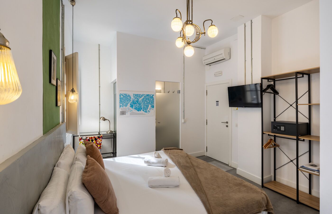 Photo - Antiguo Brondo Selfcheck-in Smart Rooms