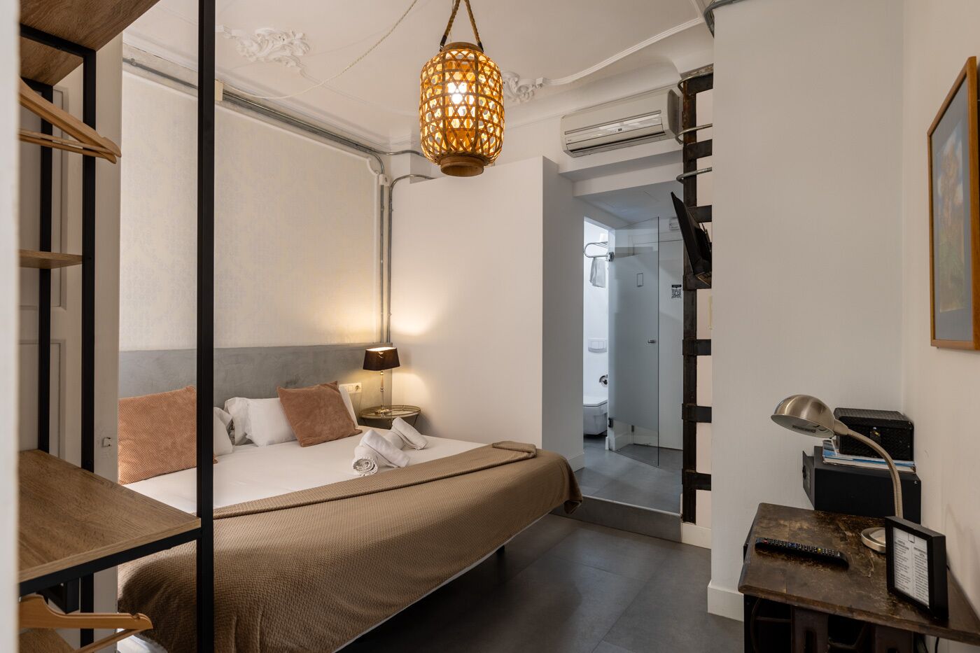 Photo - Antiguo Brondo Selfcheck-in Smart Rooms