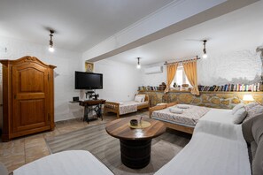 1 bedroom, iron/ironing board, travel crib, free WiFi