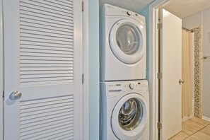 Interior - A Seaside Escape-OIBV 707 / 1000 Caswell Beach Road (Caswell Beach)