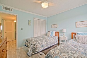2 bedrooms, Internet - A Seaside Escape-OIBV 707 / 1000 Caswell Beach Road (Caswell Beach)