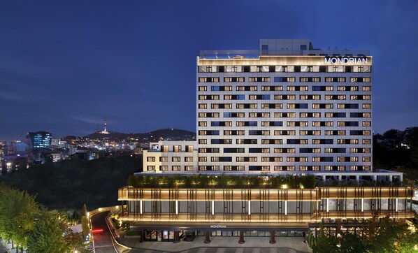 Mondrian Suite Room, 1 King Bed | 1 bedroom, premium bedding, minibar, in-room safe