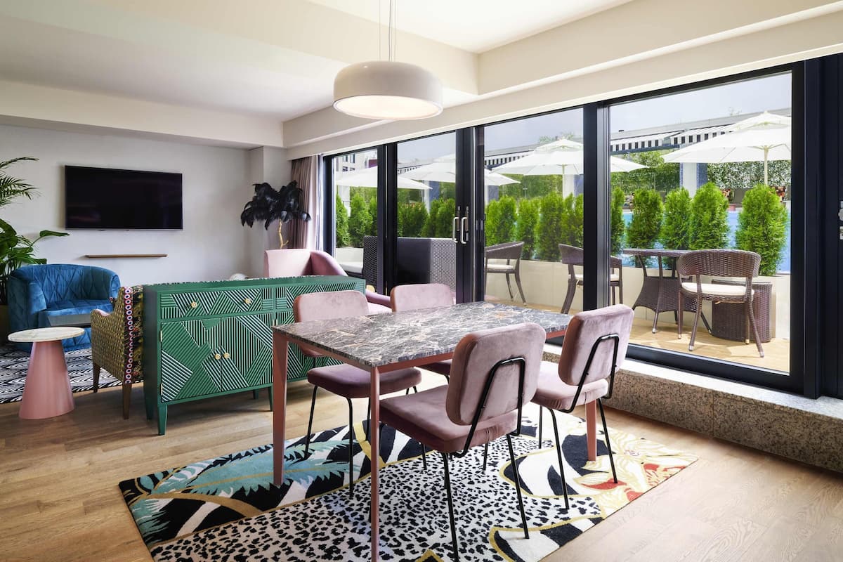 Suite, 1 King Bed (Cabana) | Premium bedding, minibar, in-room safe, blackout drapes