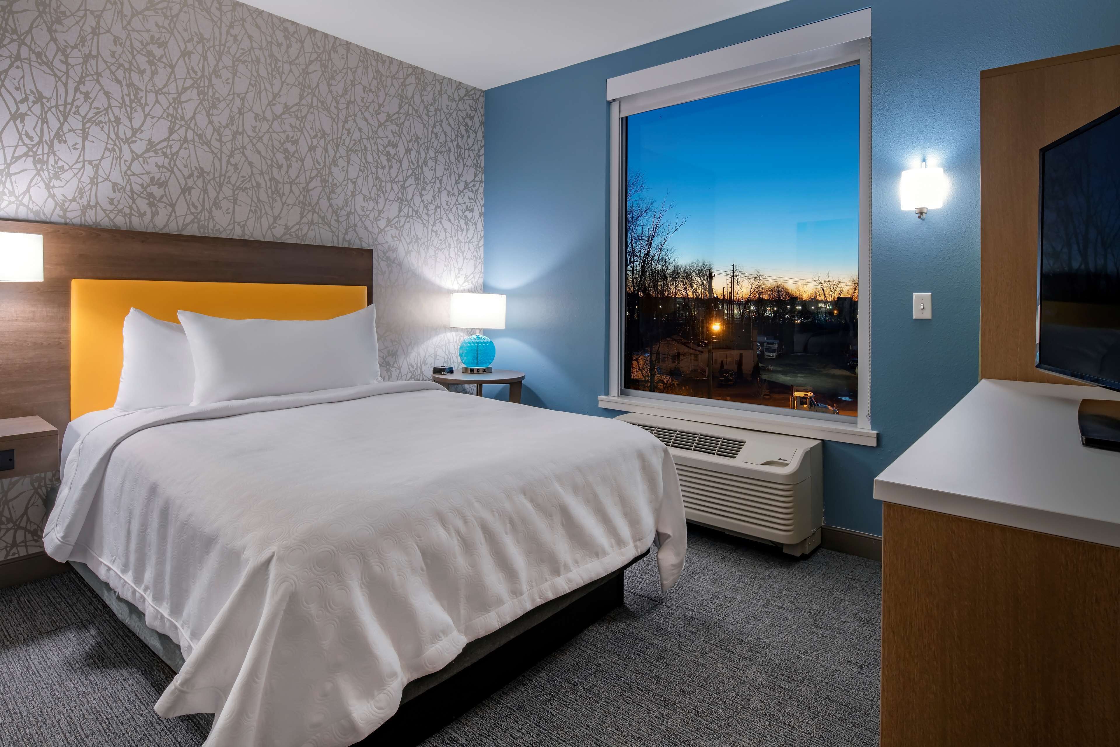 1 bedroom, in-room safe, desk, laptop workspace