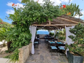 Free daily continental breakfast - Villa Bina Sea Hotel (Serrara Fontana)