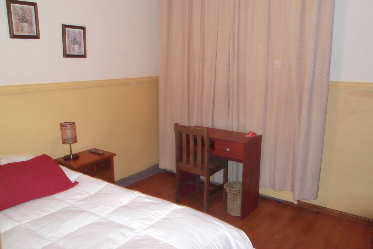 Habitació individual estàndard | Llençols de cotó egipci i roba de llit d'alta qualitat 