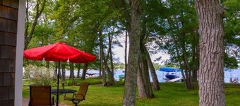 Charming cottage on the water with beautiful views