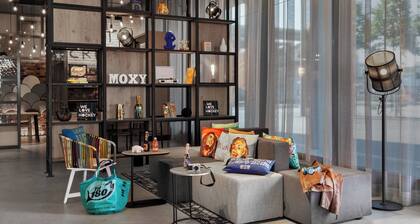 Moxy Bern Expo
