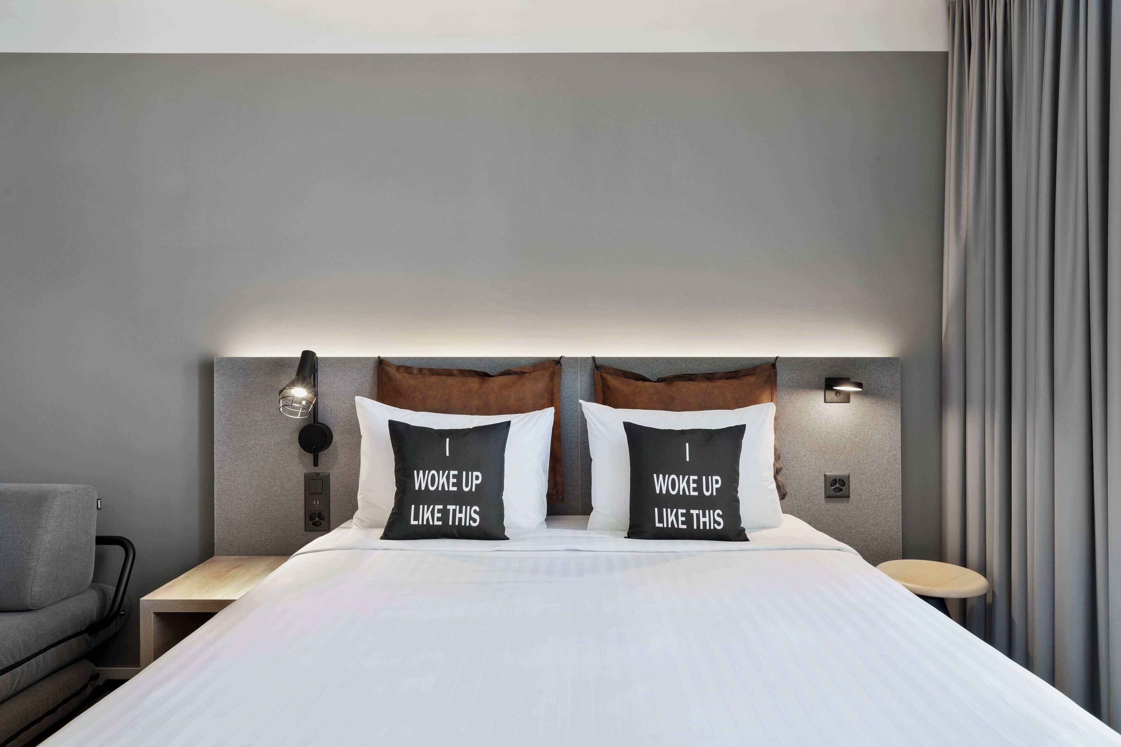 family room, 1 queen bed with sofa bed | free cots/infant beds, free wifi, bed sheets