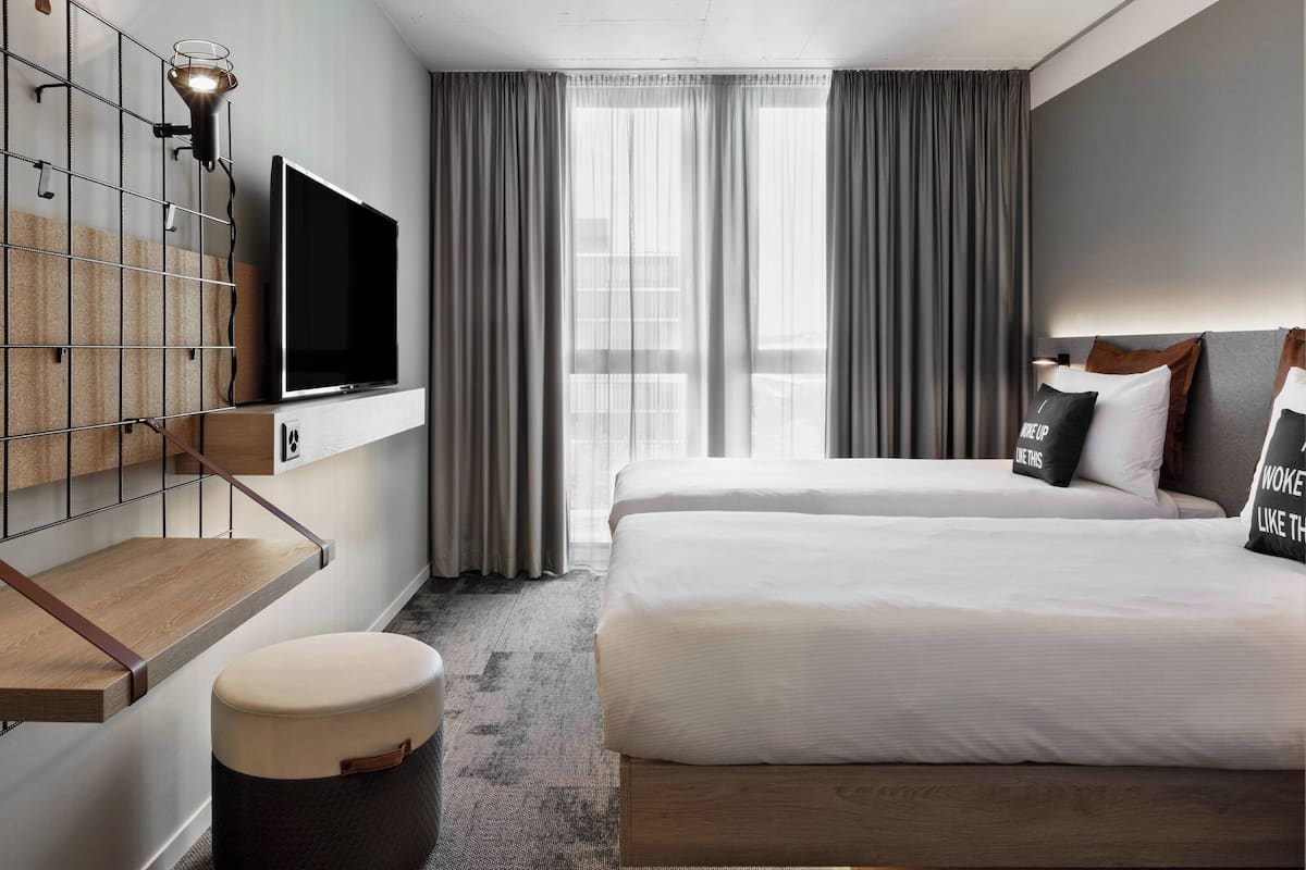 room, 2 single beds | free cots/infant beds, free wifi, bed sheets