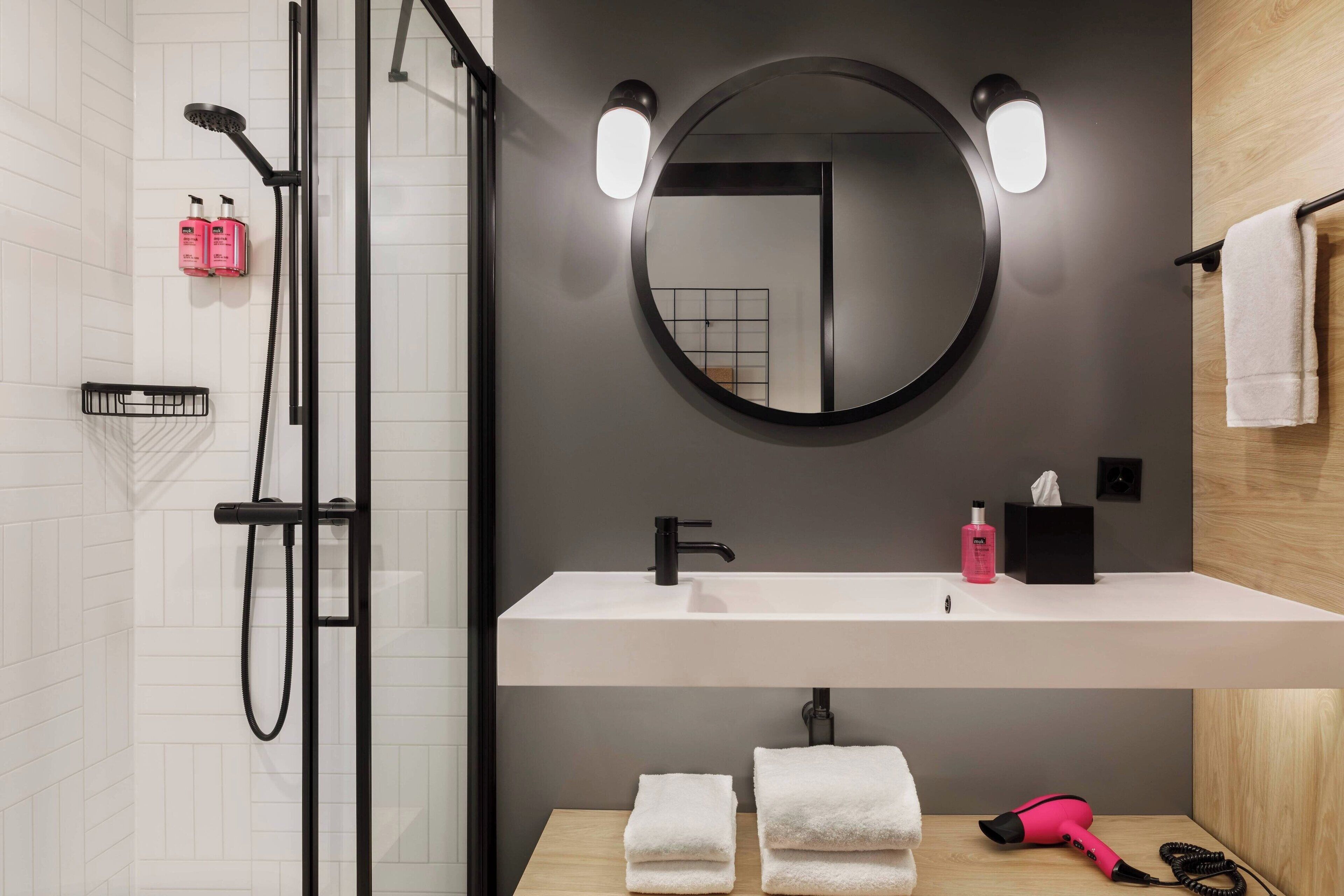 shower, free toiletries, hair dryer, towels