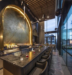 Bar (on property) - voco Melbourne Central by IHG (Melbourne)