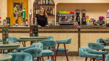 Bar (en la propiedad)