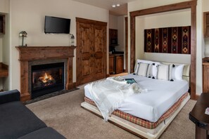 3 soverom, skrivebord, strykejern/-brett og wi-fi