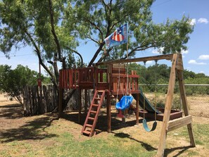 Children’s area - Pinto Paradise Ranch (Brackettville)