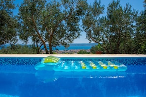 Alberca al aire libre