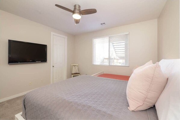 Unclassified image, 1 of 41, button - Las Palmas Resort #1706 | All-Inclusive Amenities (Saint George)