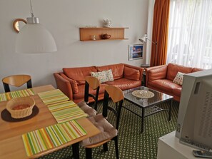 Dining - Ideal vacation apartment for 4 people between forest and waves (Kellenhusen)