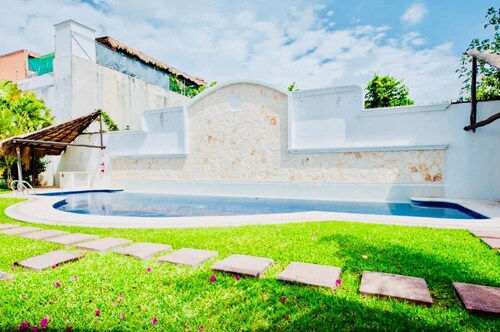 Balcony Comfort Triple Room with pool B&B Dolce Vita Caribe Playacar