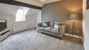 Living room - Emerald Hideaway (Saltburn-by-the-Sea)