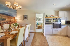 Casa, 4 camere da letto | Area soggiorno | TV