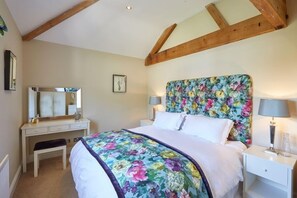 Ferienhaus, 4 Schlafzimmer | 3 Schlafzimmer, hochwertige Bettwaren, laptopgeeigneter Arbeitsplatz