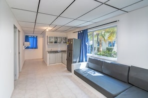 Cabin (20 Pax)