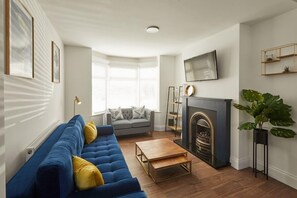 House, 3 Bedrooms | Living area