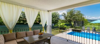 Villa Mario with private heated saltwater pool family pet friendly