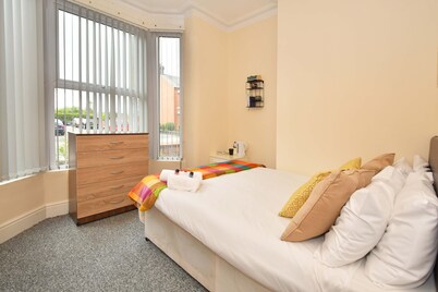 Townhouse @ 178 Ruskin Road Crewe