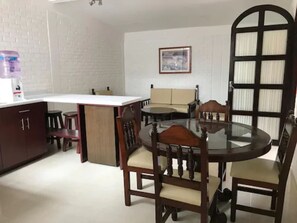 Habitación estándar | Servicio a la habitación