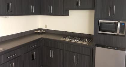 Beautiful House on 2nd Floor (Close to the airport!)
