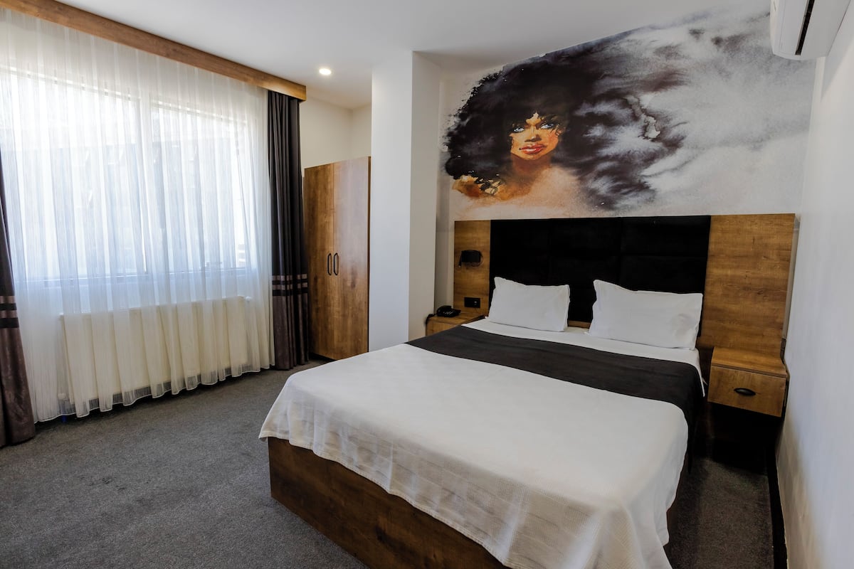 1 bedroom, Egyptian cotton sheets, premium bedding