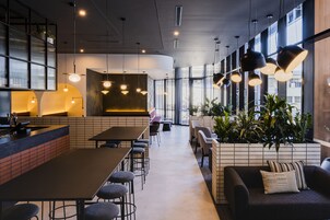 Desayuno para llevar diario (AUD 23 por persona)