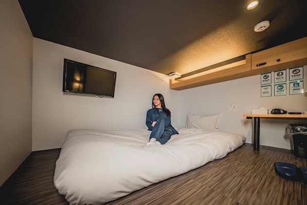 In-room safe, desk, laptop workspace, soundproofing