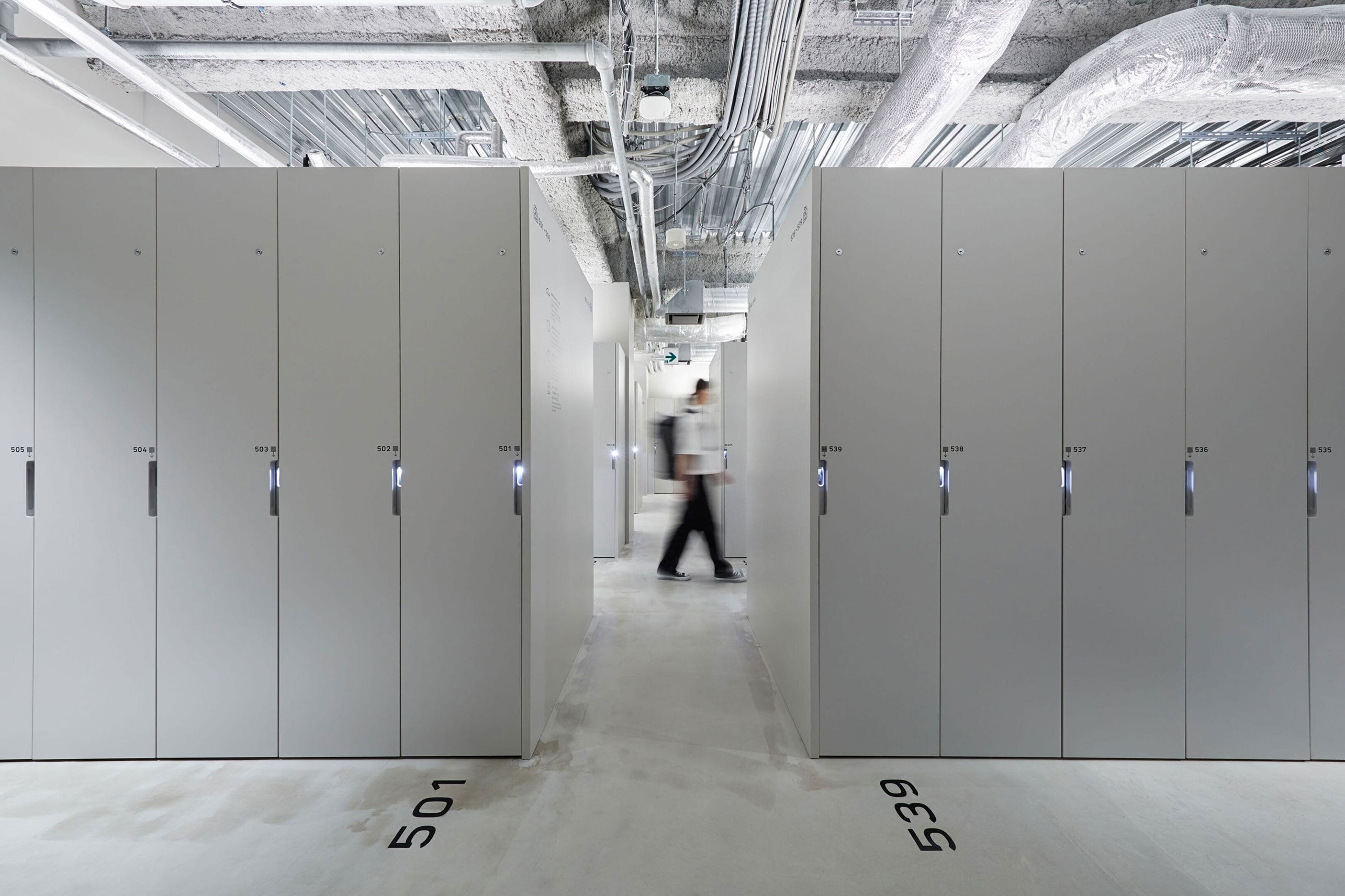 Foto - 9h nine hours Hakata station