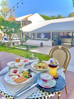 Daily buffet breakfast (THB 249 per person)